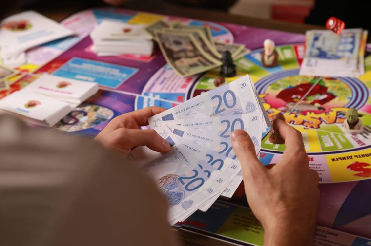 Городской детско-родительский фестиваль «ФИНФЕСТ»: чемпионат финансовых игр.